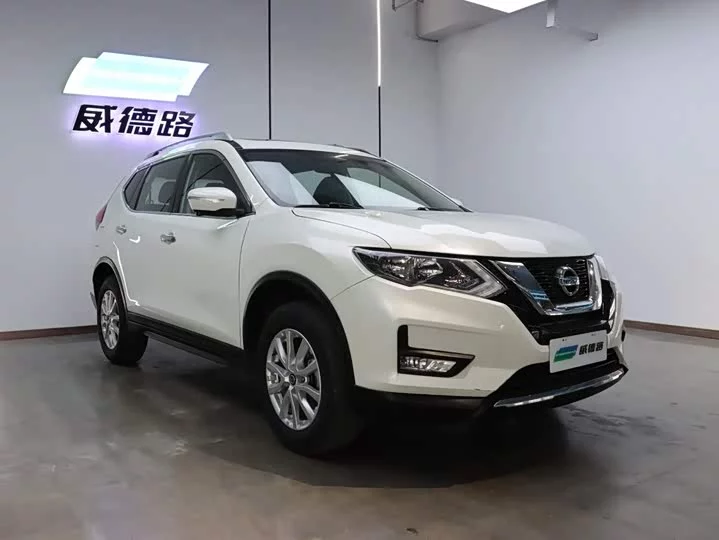 Nissan Qijun