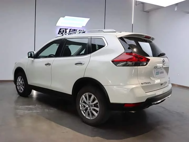 Nissan Qijun