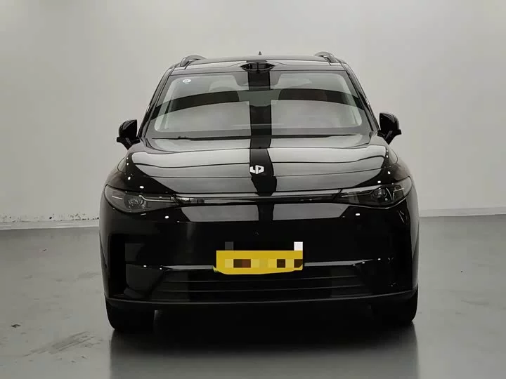 Leapmotor C16