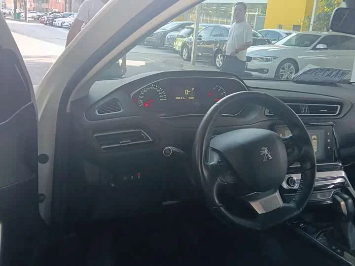 Peugeot 308