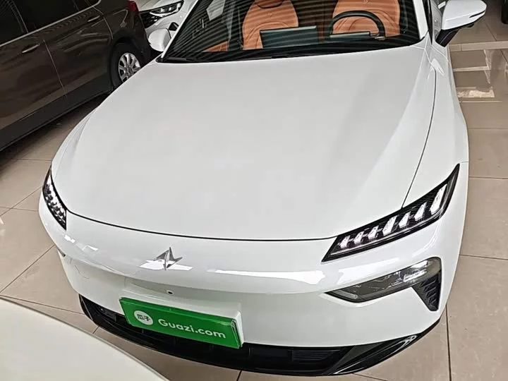 Dongfeng eπ007