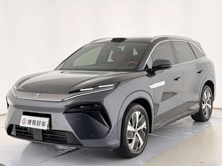 BYD Tang L