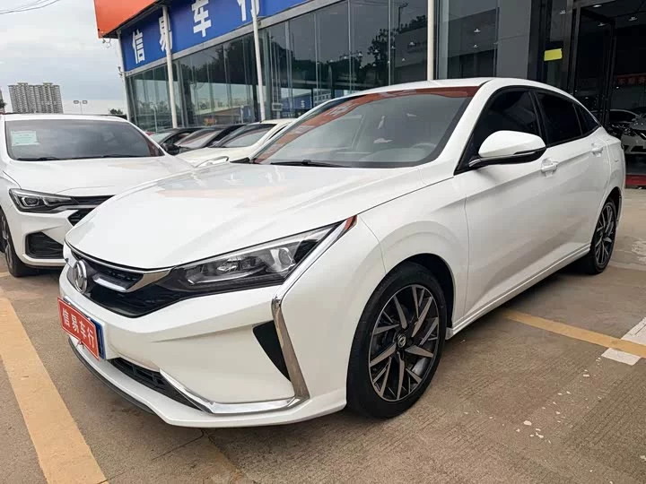 Dongfeng Yixuan