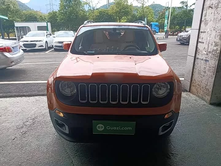 Jeep Freeman