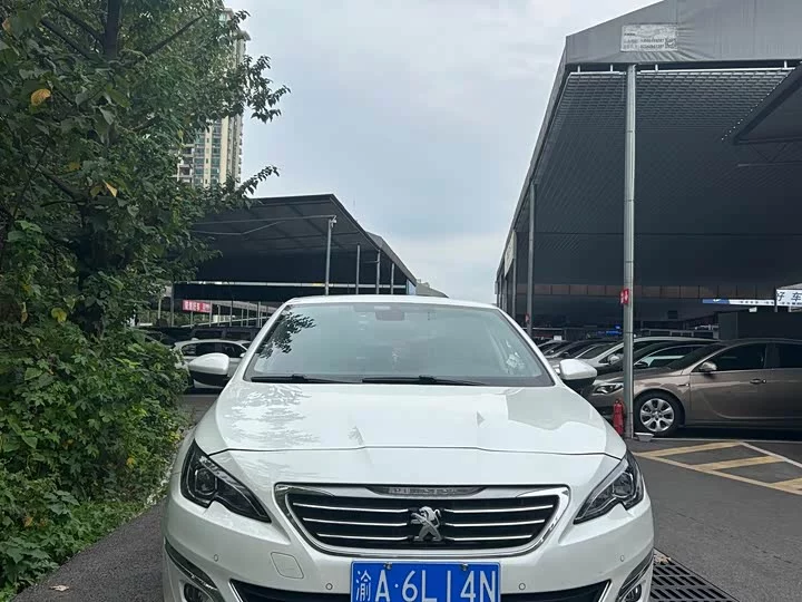 Peugeot 408