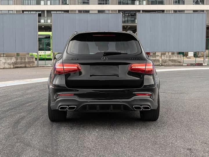 Mercedes-Benz GLC AMG