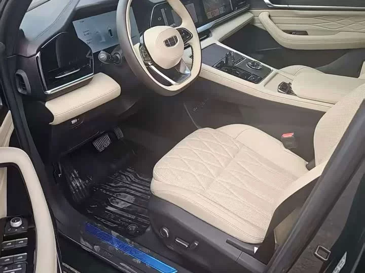 Geely Xingyue L