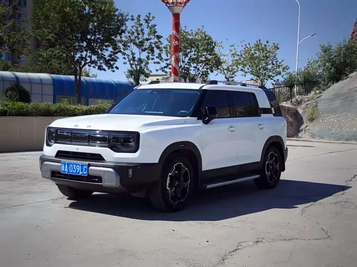 BAIC BJ30