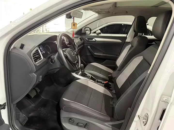 Volkswagen T-ROC Tange