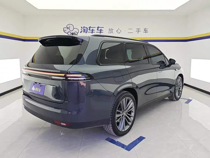 Leapmotor C16