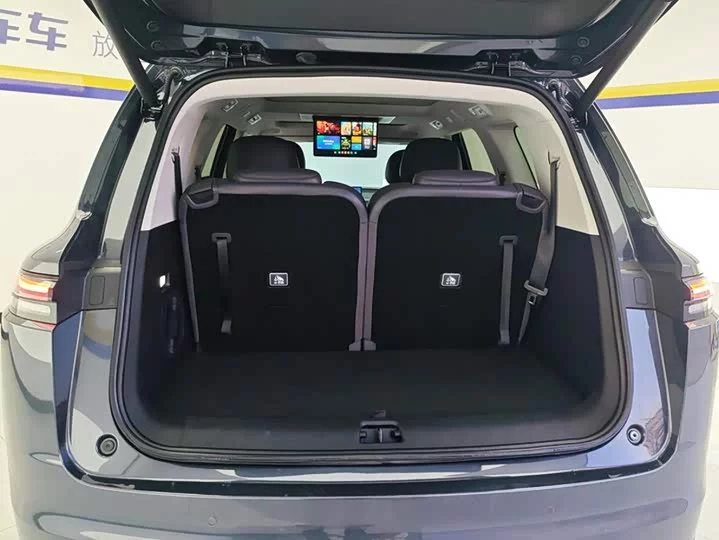 Leapmotor C16