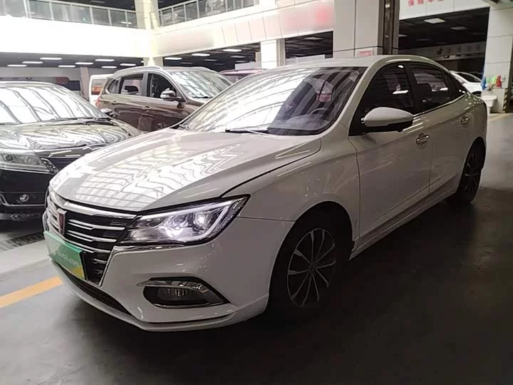 Roewe i5