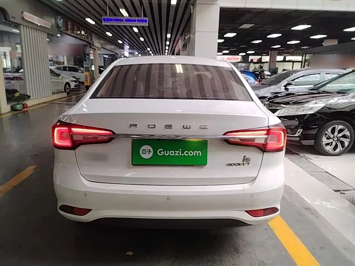 Roewe i5