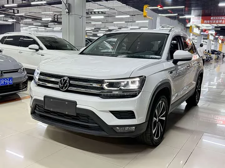 Volkswagen Tharu