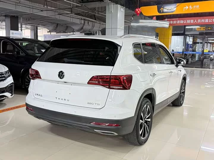 Volkswagen Tharu