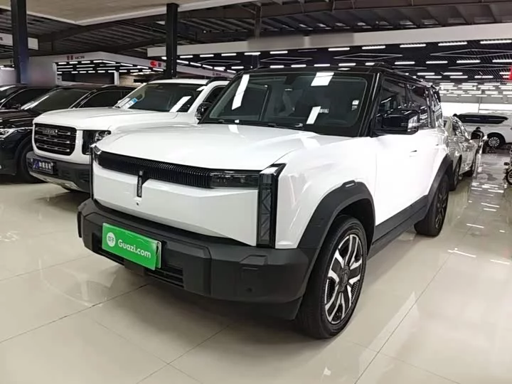iCAR 03