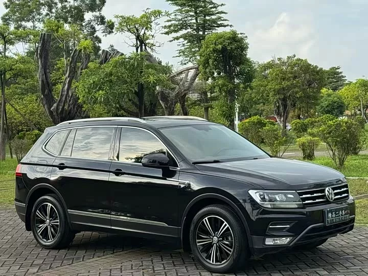 Volkswagen Tiguan L