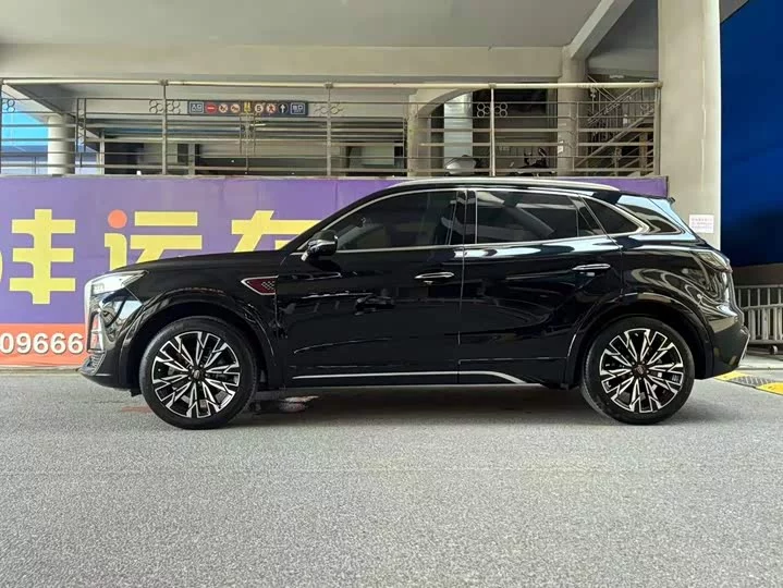 Hongqi HS5