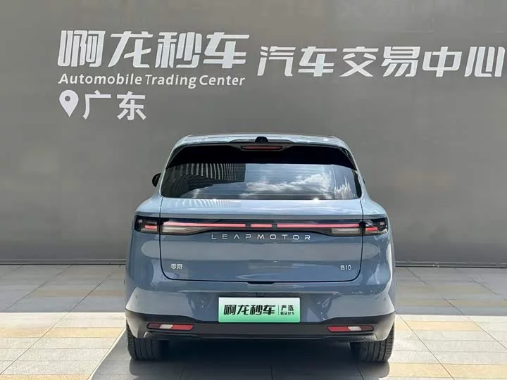 Leapmotor B10