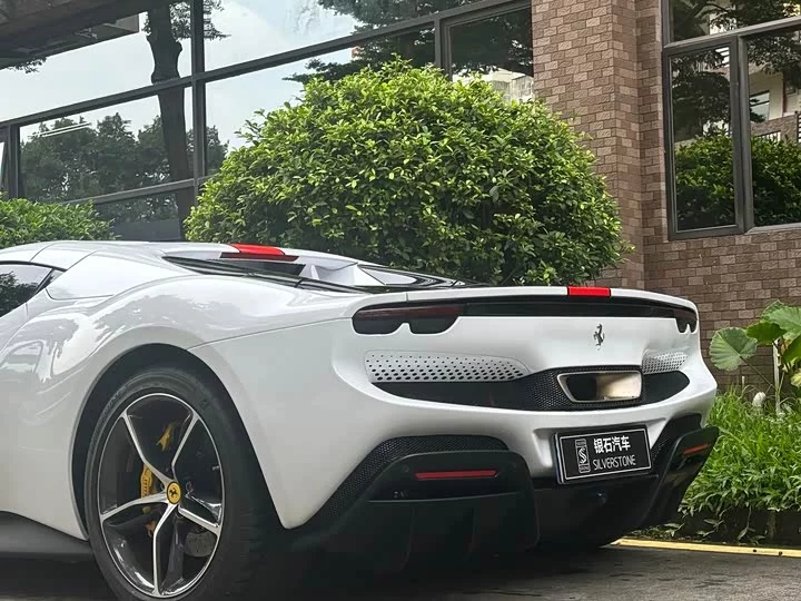 ferrari 296