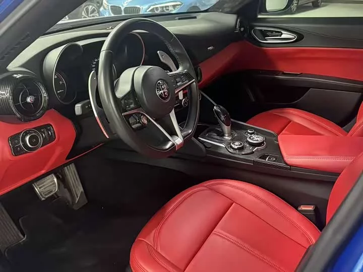 alfa romeo Giulia Juliet