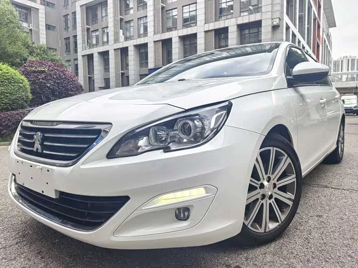 Peugeot 408