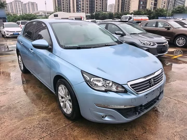 Peugeot 308S