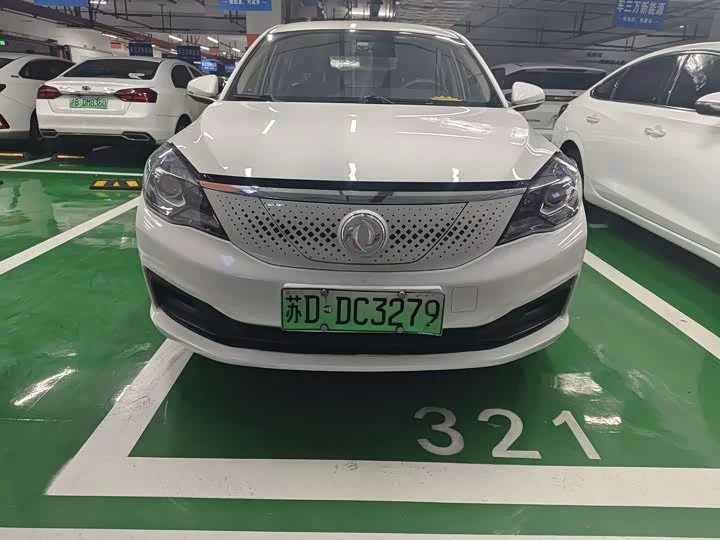 Dongfeng E70