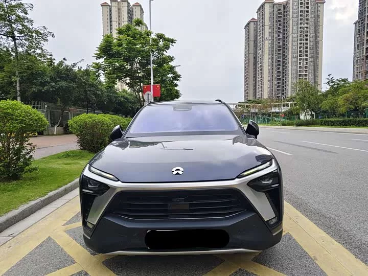 NIO ES8