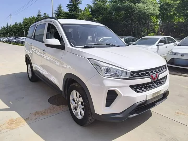 Wuling Hongguang S3