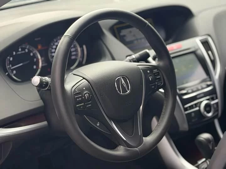 Acura TLX