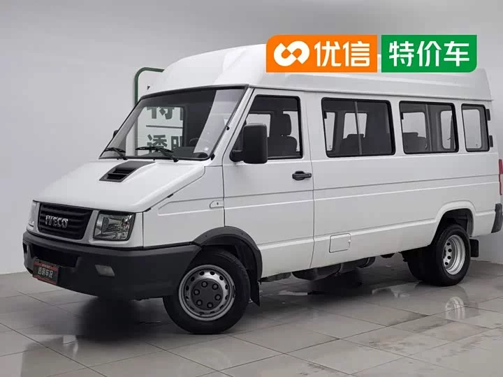 Iveco proud