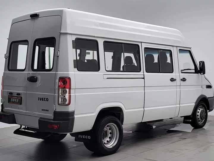 Iveco proud