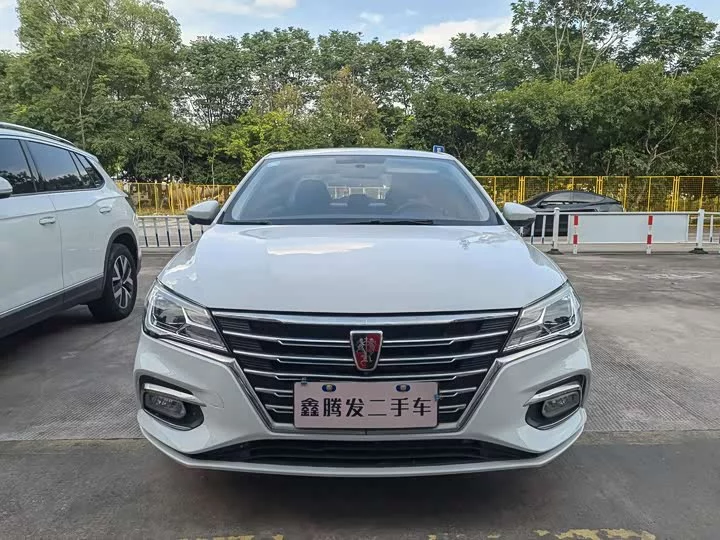 Roewe i5
