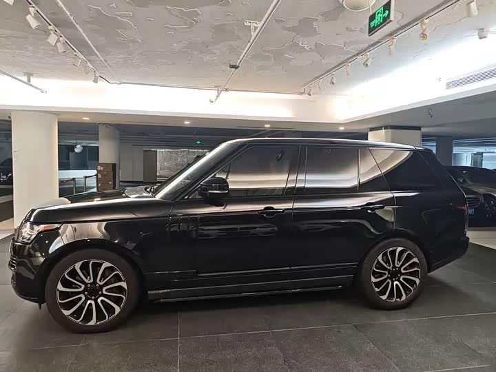 Land Rover range rover