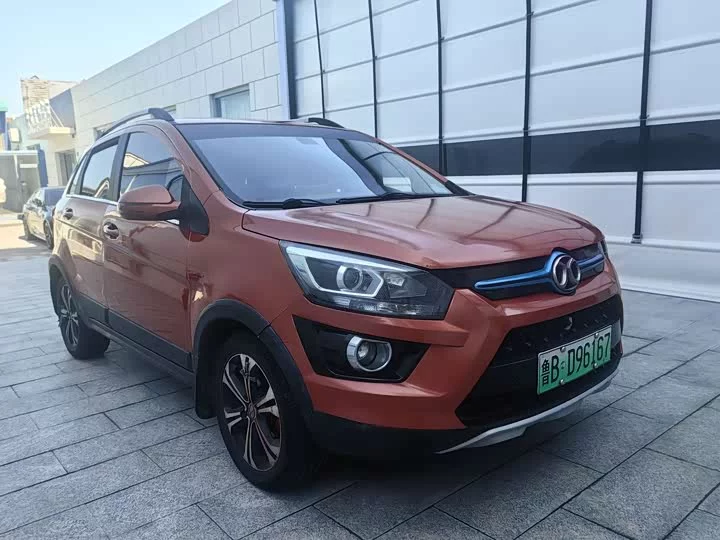 BAIC EX