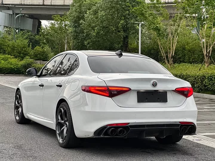 alfa romeo Giulia Juliet
