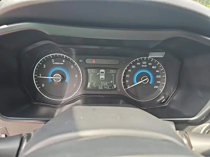 Dongfeng Fengon 580