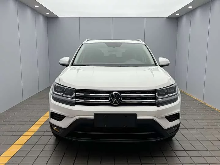 Volkswagen Tharu