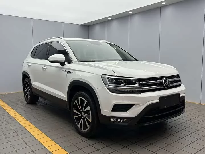 Volkswagen Tharu