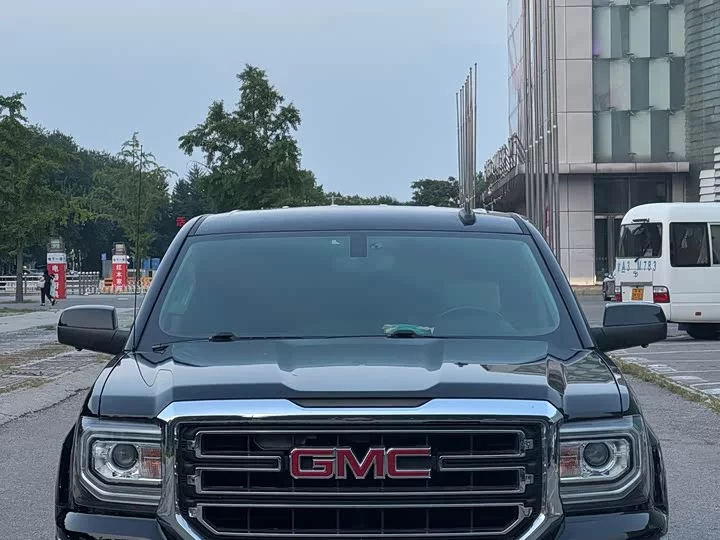 GMC SIERRA