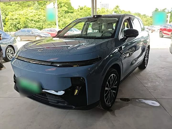 Leapmotor B10