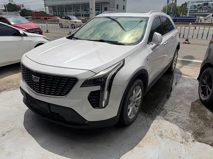 Cadillac XT4