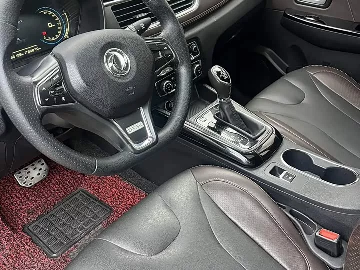 Dongfeng Fengon 370