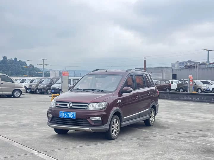 Dongfeng Fengon 370