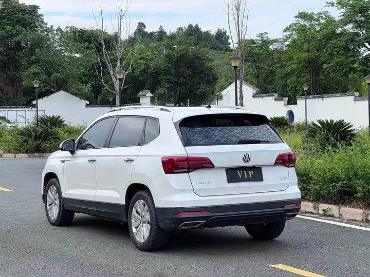 Volkswagen Tharu