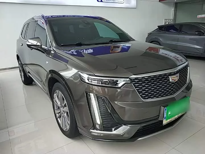 Cadillac XT6