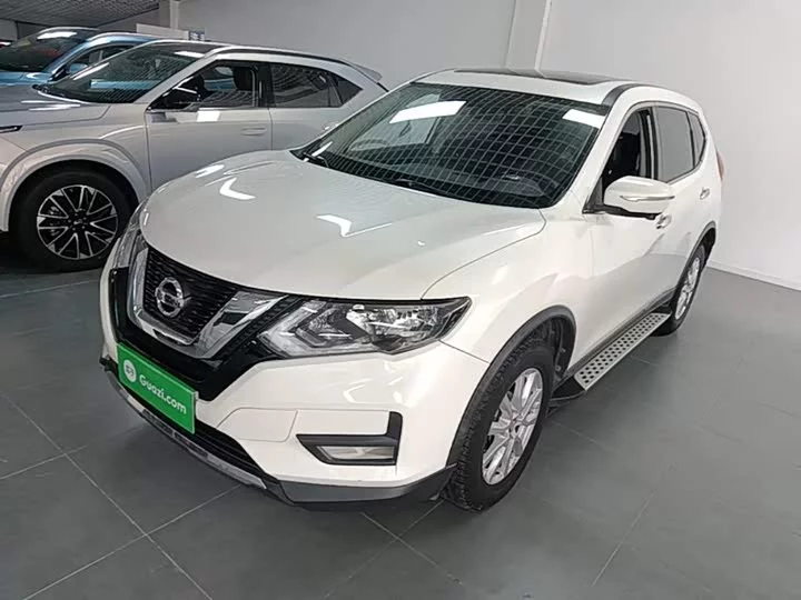 Nissan Qijun