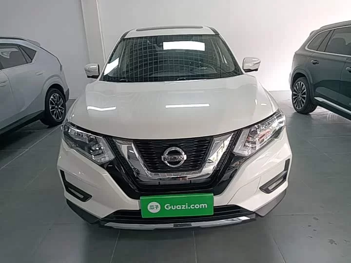 Nissan Qijun