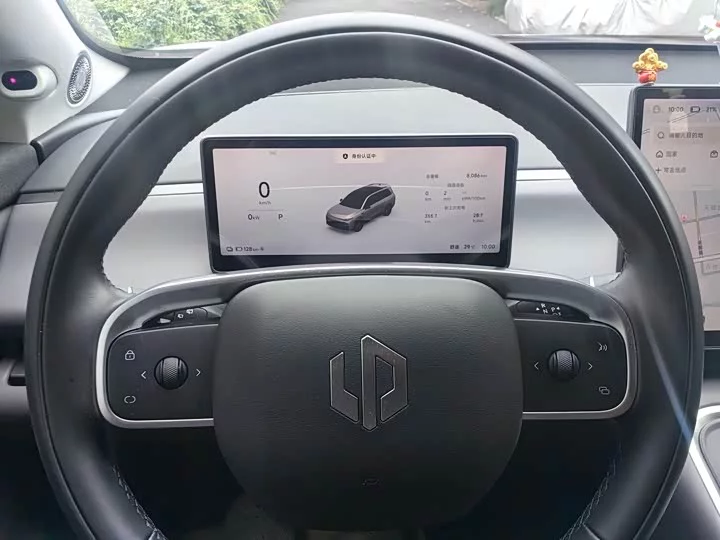 Leapmotor C16